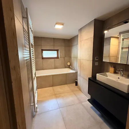 Alpin Haus Apartman Berwang