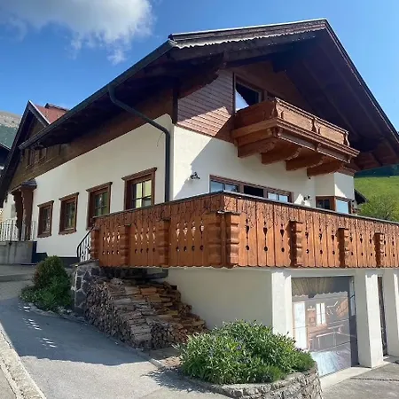 Alpin Haus Apartament *